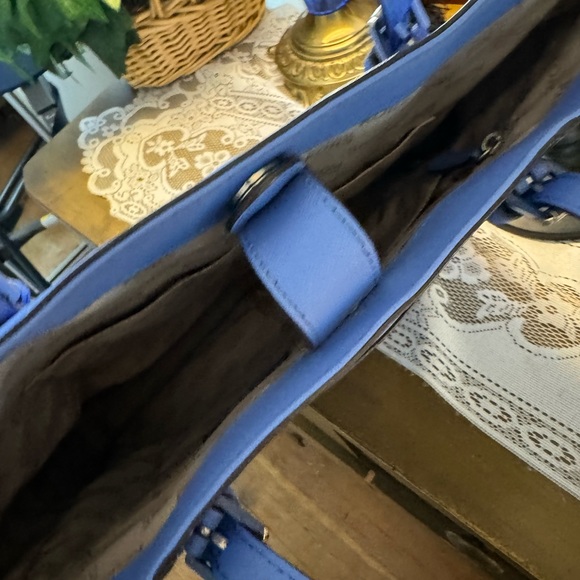 Michael Kors bag - Picture 7 of 12